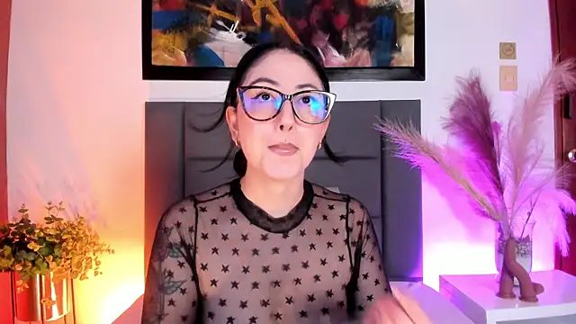 Emilywatsonn online show from March 2026 12:33:01 AM