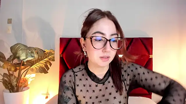 Emilywatsonn online show from October 2025 09:58:01 PM