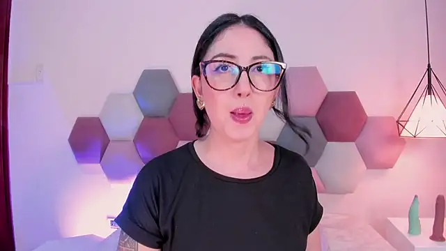 Emilywatsonn online show from March 2026 12:27:01 AM