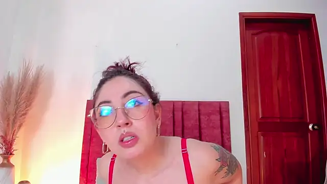 Emilywatsonn online show from September 2025 12:33:01 AM