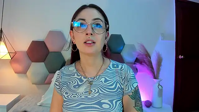 Emilywatsonn online show from September 2025 12:50:02 AM