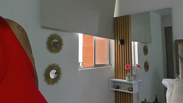 EmilyPeytonn online show from November 2025 01:16:01 PM