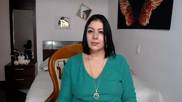 EmilyPeytonn online show from March 2025 05:01:01 PM