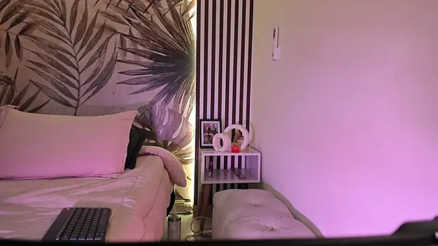 Samaantha-White online show from March 2026 11:39:02 AM