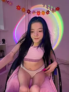 MiniSophiaa online show from April 2026 07:54:01 AM