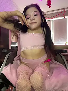MiniSophiaa online show from March 2025 08:04:02 AM
