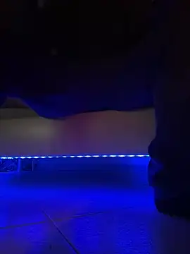 Bennyben8604 online show from December 2024 09:17:02 PM