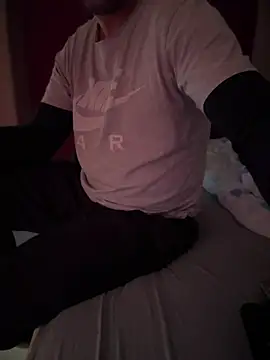 Bennyben8604 online show from December 2024 07:14:01 PM