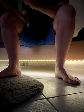 Bennyben8604 online show from November 2025 10:54:01 PM