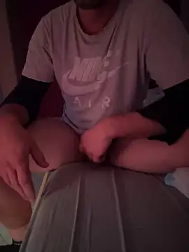 Bennyben8604 online show from December 2024 01:32:01 AM