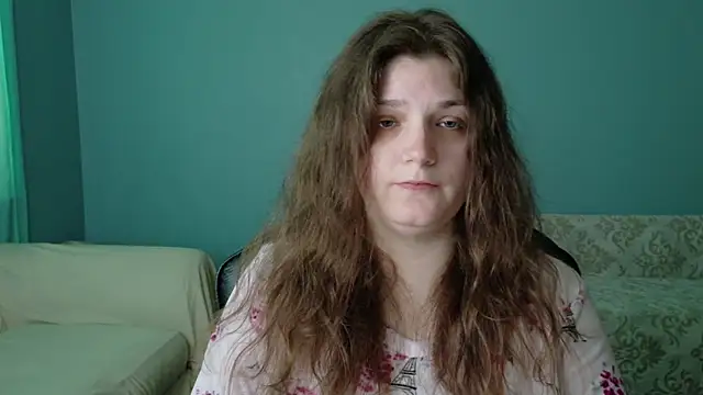 TreeJeanne online show from May 2026 06:38:01 PM