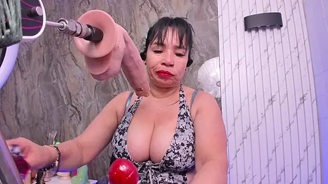 annie wigg online show from November 2025 08:42:02 PM