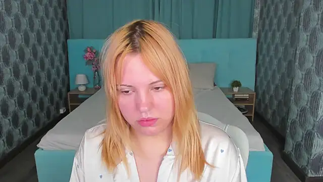 Stacy Luv online show from September 2025 12:06:02 AM