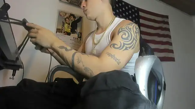 Snapshot of charlie_hotxxx chatting on February 2026 03:29:01 AM charlie hotxxx online show from February 2026 03:29:01 AM