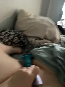 sylviahhh online show from December 2024 02:00:01 PM