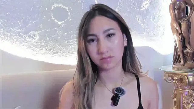  Emma Valka online show from October 2025 02:17:02 PM