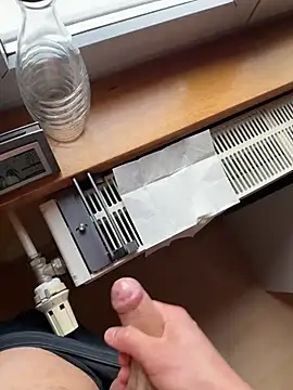 Siggidc2n online show from March 2026 02:51:01 PM