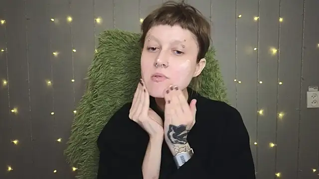 kortny yo online show from February 2025 09:23:02 PM