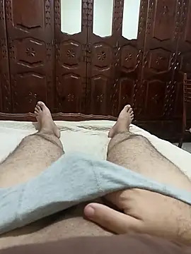 Hot Boy 2004 online show from September 2025 01:01:02 AM