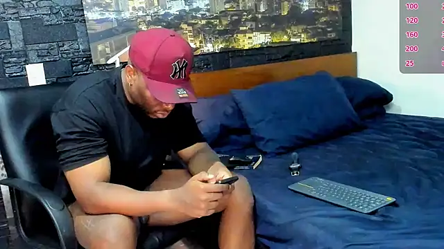 Snapshot of thomas_santtos1 chatting on February 2025 02:53:01 AM thomas santtos1 online show from February 2025 02:53:01 AM