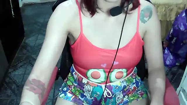 Snapshot of ManuEscarlate13 chatting on October 2025 05:12:02 AM ManuEscarlate13 online show from October 2025 05:12:02 AM