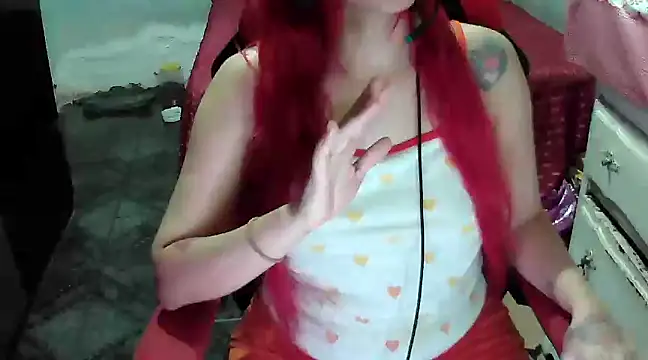 Snapshot of ManuEscarlate13 chatting on March 2025 04:17:02 AM ManuEscarlate13 online show from March 2025 04:17:02 AM