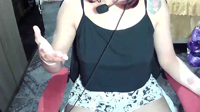 Snapshot of ManuEscarlate13 chatting on September 2025 05:24:02 AM ManuEscarlate13 online show from September 2025 05:24:02 AM