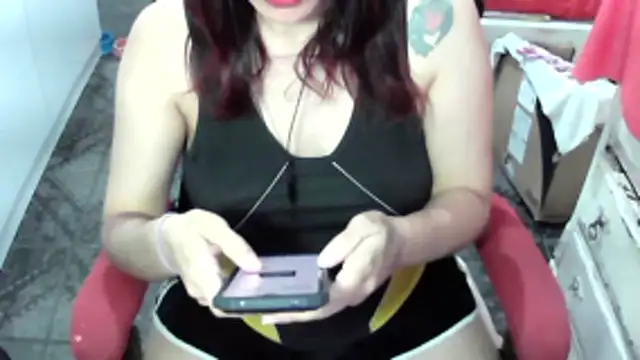 ManuEscarlate13 online show from March 2026 07:48:01 AM