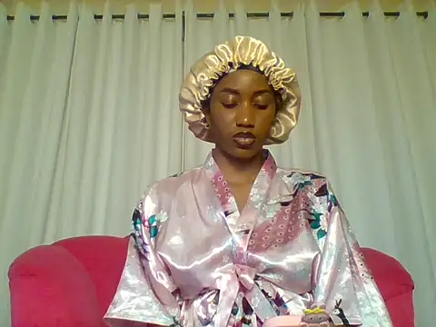 Queeen model online show from October 2025 09:15:02 PM