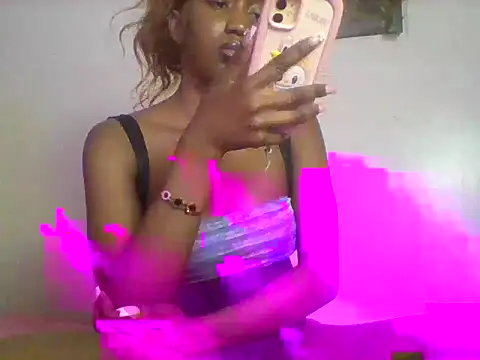 Queeen model online show from March 2026 10:14:01 PM