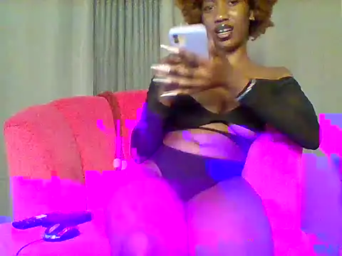 Queeen model online show from February 2025 09:30:02 PM