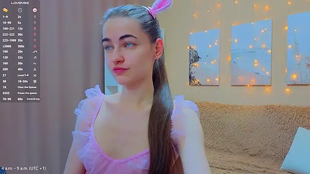 AstoriyaNight online show from April 2026 04:08:02 AM