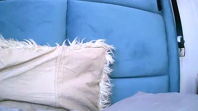 Bustypillows online show from May 2026 07:27:02 AM
