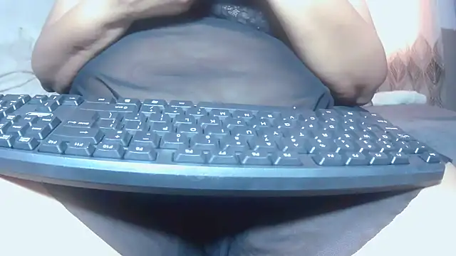 Snapshot of BustyThickyAss chatting on January 2026 07:34:01 AM BustyThickyAss online show from January 2026 07:34:01 AM