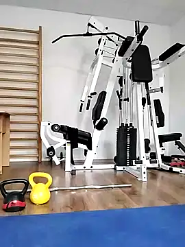 Snapshot of Tinuus chatting on March 2025 01:29:01 PM Tinuus online show from March 2025 01:29:01 PM