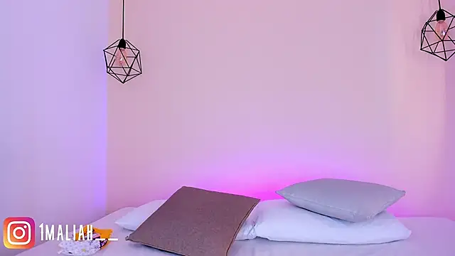 Dasha-b online show from October 2025 08:42:01 PM