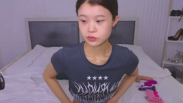 Tina Kim  online show from February 2025 04:35:02 AM