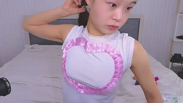 Tina Kim  online show from March 2025 04:34:02 AM