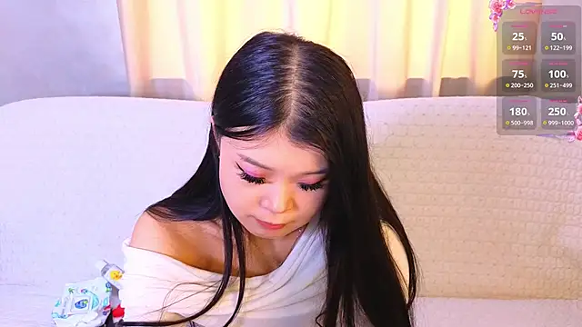 Tina Kim  online show from April 2026 09:26:02 AM