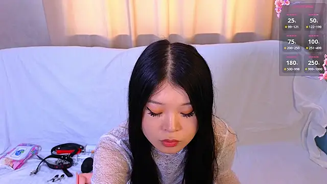 Tina Kim  online show from April 2026 10:00:02 AM