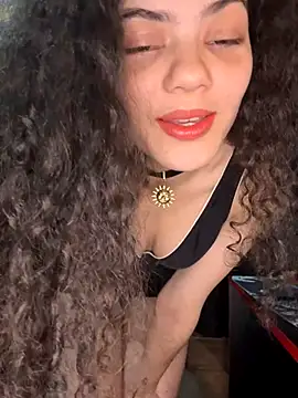 izumikarol online show from December 2025 05:56:02 PM