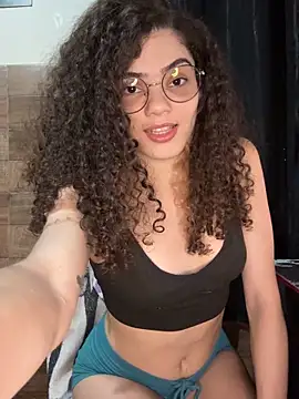 izumikarol online show from April 2026 08:53:02 PM