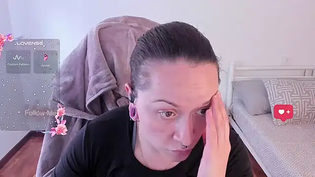 Domina Deivis online show from November 2025 02:32:01 PM