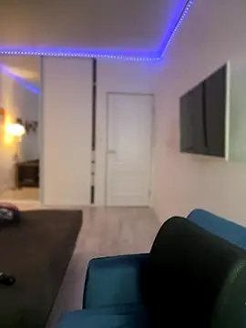 Snapshot of HoneySweetBee chatting on November 2025 02:10:01 AM HoneySweetBee online show from November 2025 02:10:01 AM