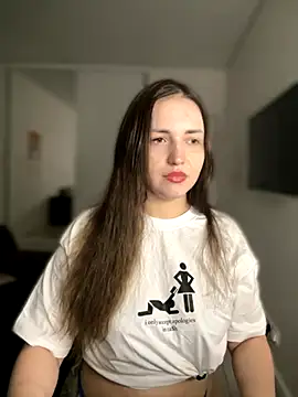 Snapshot of HoneySweetBee chatting on November 2025 09:18:01 PM HoneySweetBee online show from November 2025 09:18:01 PM