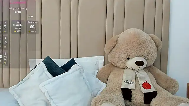 izadii online show from February 2026 06:59:01 PM