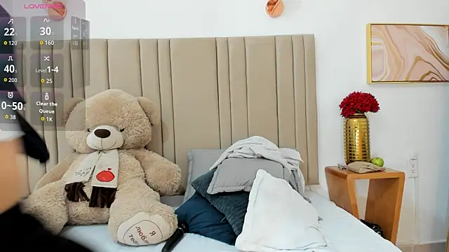 izadii online show from November 2025 06:34:02 PM