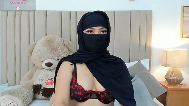Snapshot of izadii chatting on June 2026 07:02:01 PM izadii online show from June 2026 07:02:01 PM