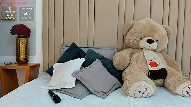 izadii online show from October 2025 06:52:02 PM