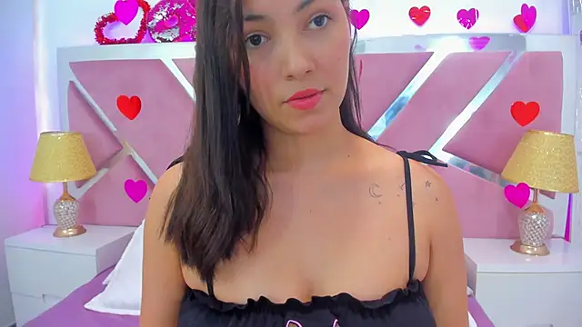 NinnaVous online show from March 2025 08:00:01 PM